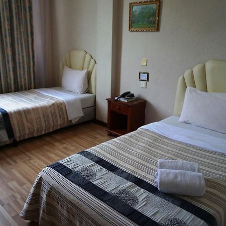 Kampong Jerudong Jeruton Hotel מראה חיצוני תמונה