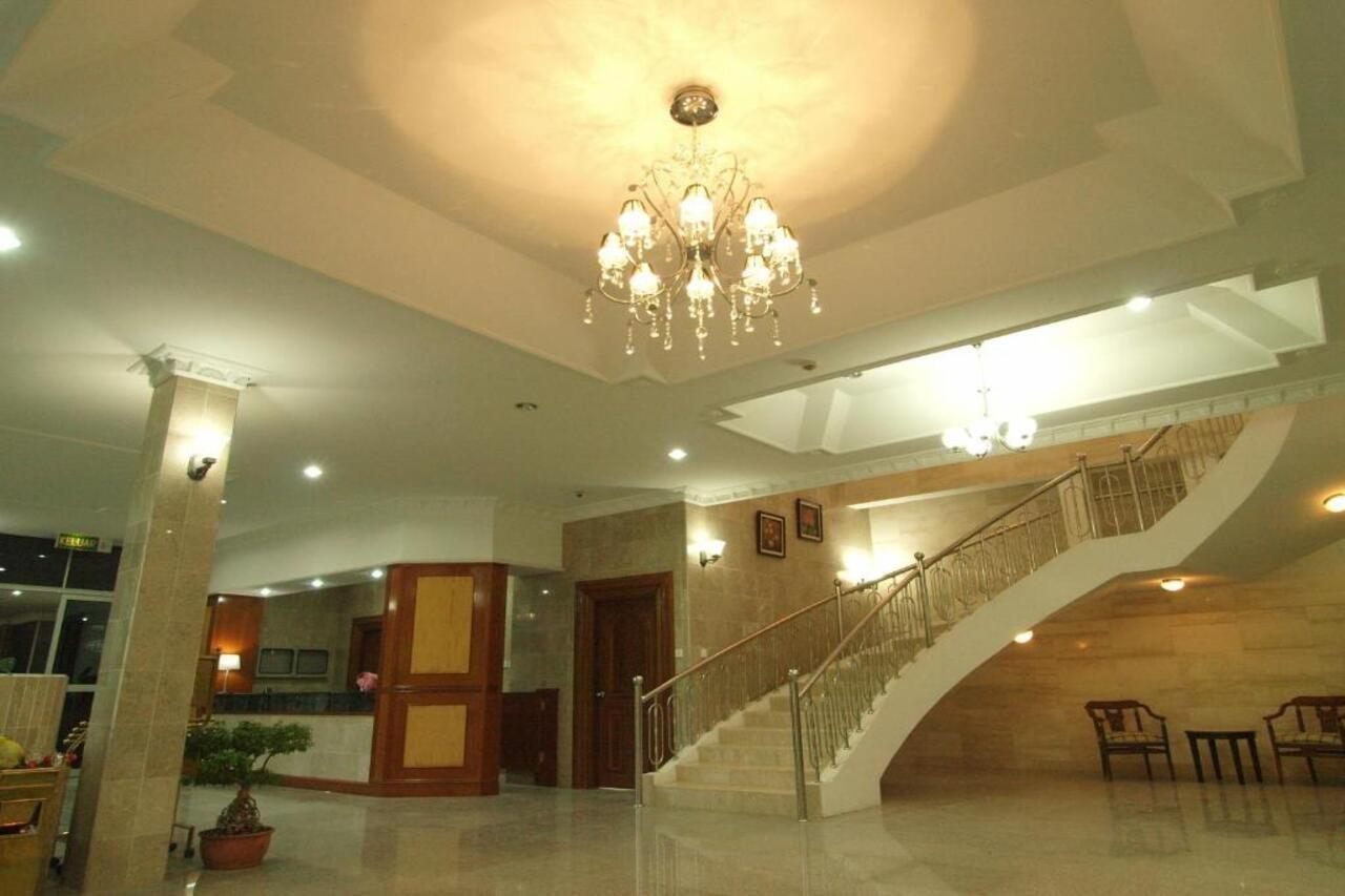 Kampong Jerudong Jeruton Hotel מראה חיצוני תמונה